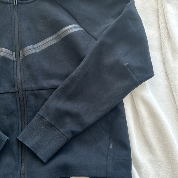 Nike tech fleece - Picture 2 of 4